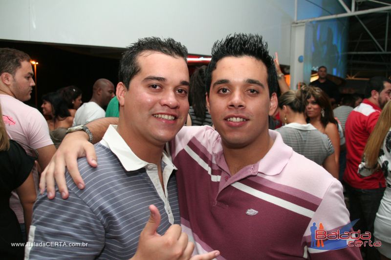 Balada: Fotos de Sexta na Plataforma do Choop na Cidade do Automovel - DF