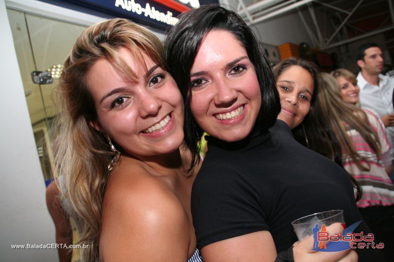 Balada: Fotos de Sexta na Plataforma do Choop na Cidade do Automovel - DF