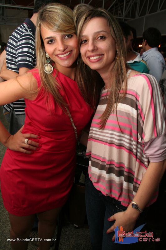 Balada: Fotos de Sexta na Plataforma do Choop na Cidade do Automovel - DF