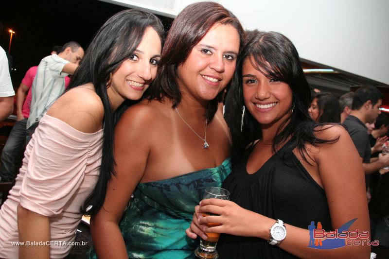 Balada: Fotos de Sexta na Plataforma do Choop na Cidade do Automovel - DF