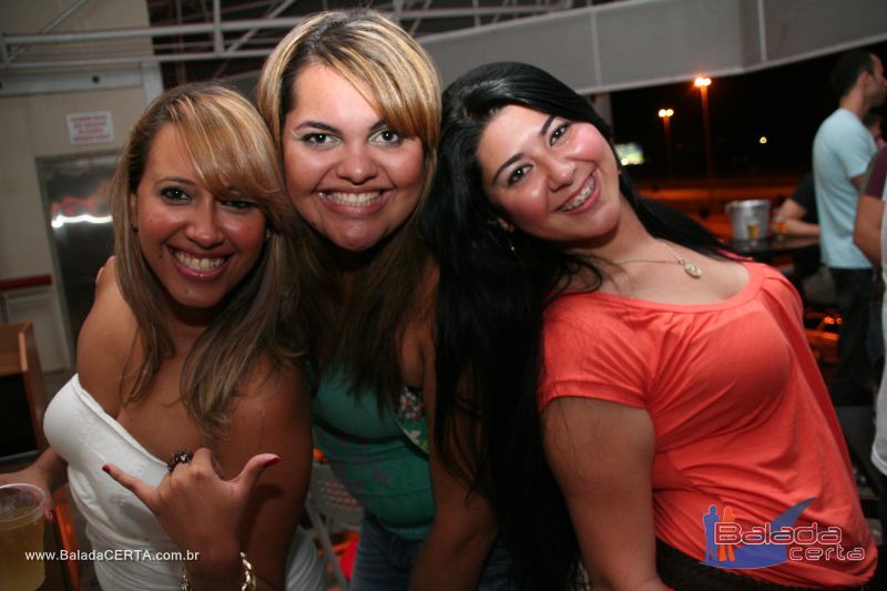 Balada: Fotos de Sexta na Plataforma do Choop na Cidade do Automovel - DF