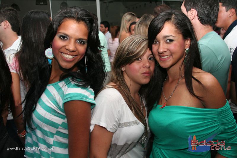 Balada: Fotos de Sexta na Plataforma do Choop na Cidade do Automovel - DF