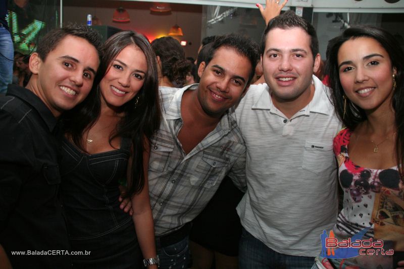 Balada: Fotos de Sexta na Plataforma do Choop na Cidade do Automovel - DF