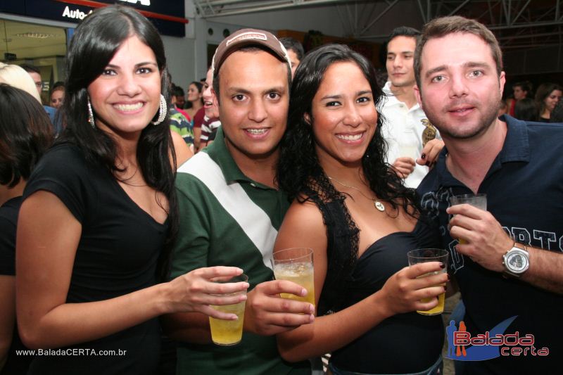 Balada: Fotos de Sexta na Plataforma do Choop na Cidade do Automovel - DF