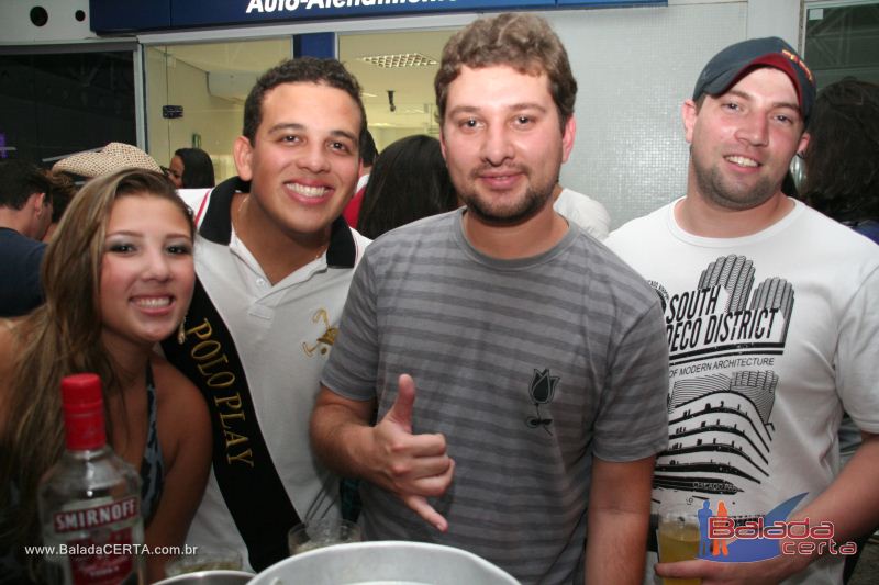 Balada: Fotos de Sexta na Plataforma do Choop na Cidade do Automovel - DF