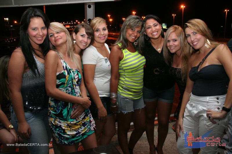 Balada: Fotos de Sexta na Plataforma do Choop na Cidade do Automovel - DF