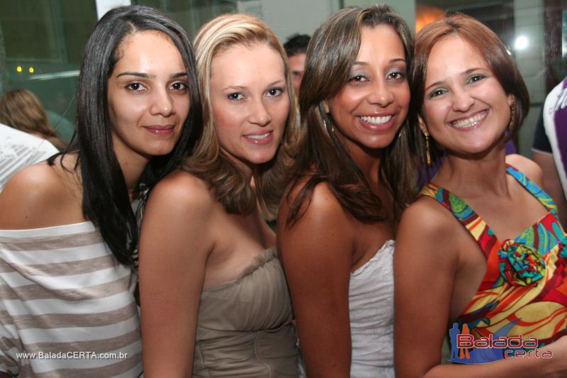 Balada: Fotos de Sexta na Plataforma do Choop na Cidade do Automovel - DF