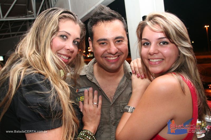 Balada: Fotos de Sexta na Plataforma do Choop na Cidade do Automovel - DF