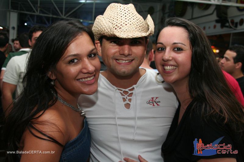 Balada: Fotos de Sexta na Plataforma do Choop na Cidade do Automovel - DF