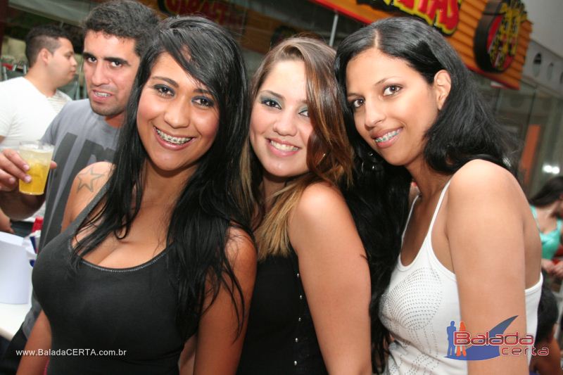 Balada: Fotos de Sexta na Plataforma do Choop na Cidade do Automovel - DF