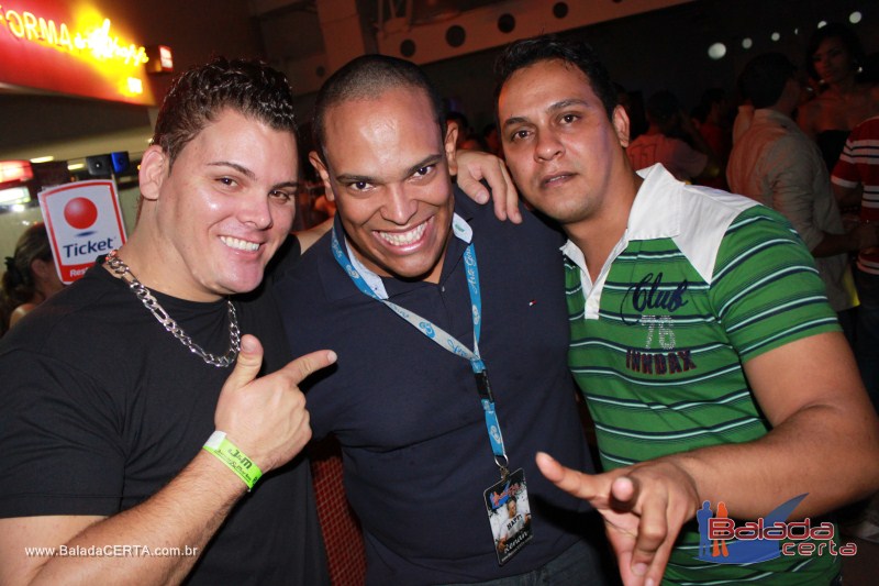 Balada: Fotos de Sexta na Plataforma do Choop na Cidade do Automovel - DF