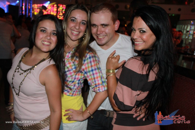 Balada: Fotos de Sexta na Plataforma do Choop na Cidade do Automovel - DF