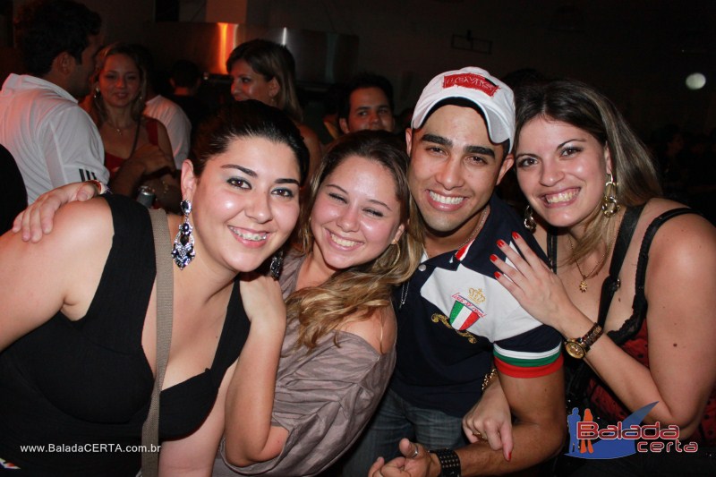 Balada: Fotos de Sexta na Plataforma do Choop na Cidade do Automovel - DF