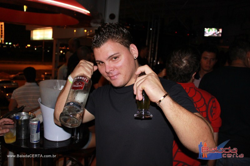 Balada: Fotos de Sexta na Plataforma do Choop na Cidade do Automovel - DF