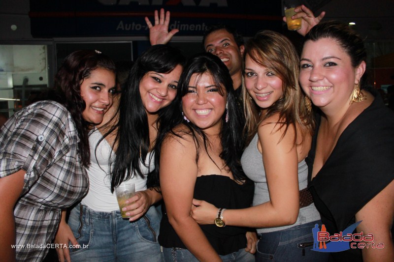 Balada: Fotos de Sexta na Plataforma do Choop na Cidade do Automovel - DF