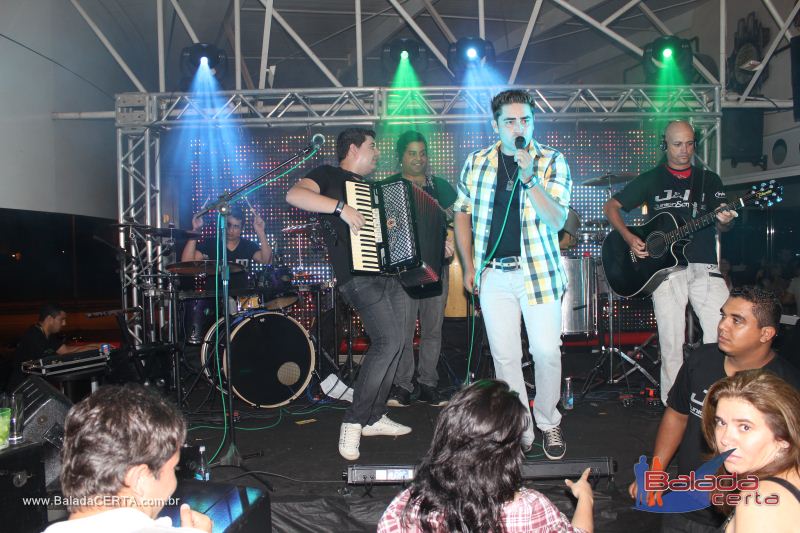 Balada: Fotos de Sexta na Plataforma do Choop na Cidade do Automovel - DF