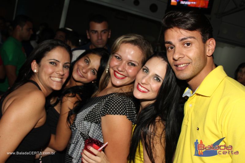 Balada: Fotos de Sexta na Plataforma do Choop na Cidade do Automovel - DF