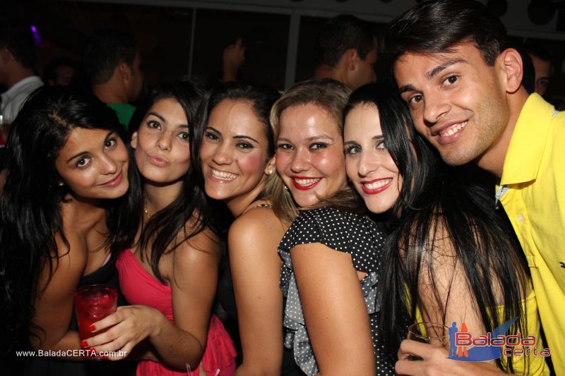 Balada: Fotos de Sexta na Plataforma do Choop na Cidade do Automovel - DF