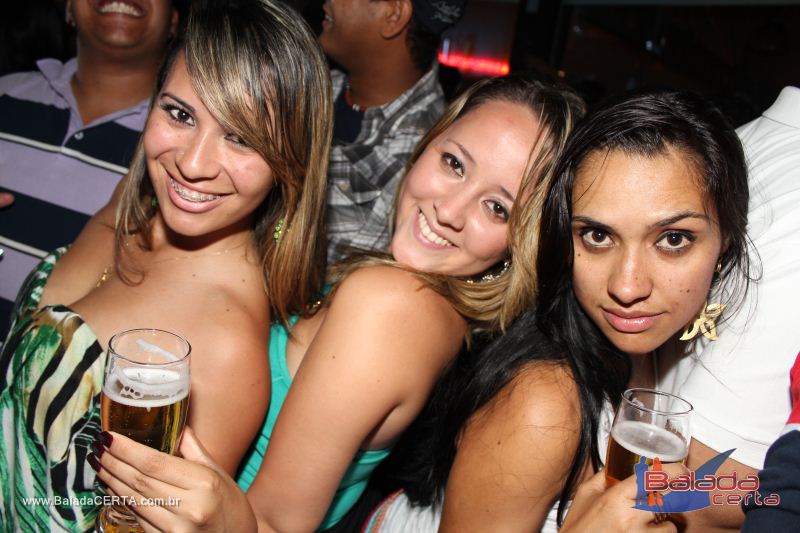 Balada: Fotos de Sexta na Plataforma do Choop na Cidade do Automovel - DF