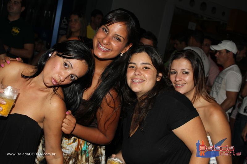 Balada: Fotos de Sexta na Plataforma do Choop na Cidade do Automovel - DF