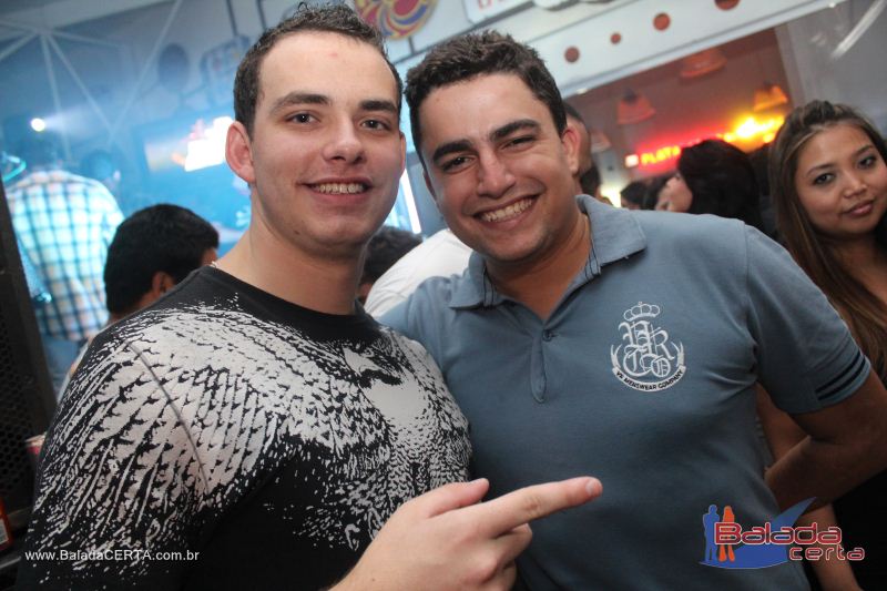 Balada: Fotos de Sexta na Plataforma do Choop na Cidade do Automovel - DF