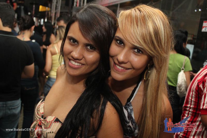 Balada: Fotos de Sexta na Plataforma do Choop na Cidade do Automovel - DF