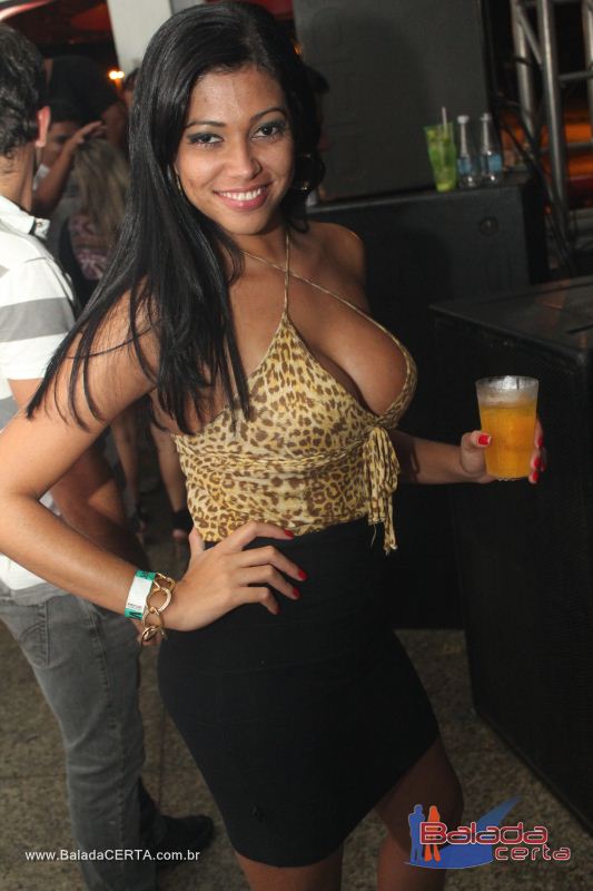 Balada: Fotos de Sexta na Plataforma do Choop na Cidade do Automovel - DF