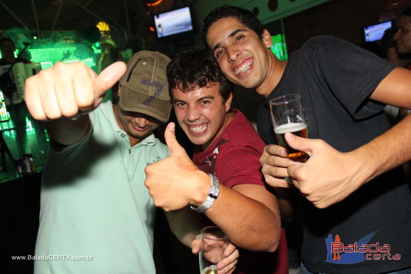 Balada: Fotos de Sexta na Plataforma do Choop na Cidade do Automovel - DF
