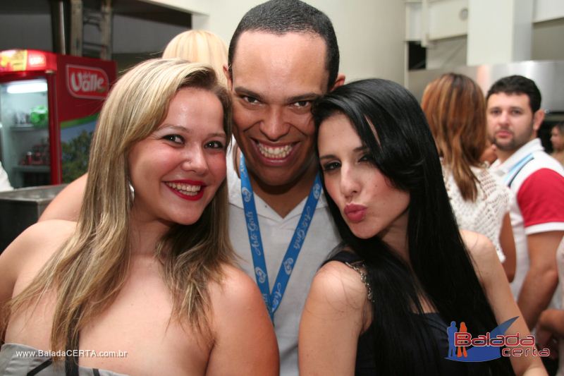 Balada: Fotos de Sexta na Plataforma do Choop na Cidade do Automovel - DF