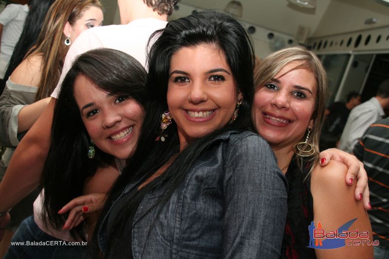 Balada: Fotos de Sexta na Plataforma do Choop na Cidade do Automovel - DF