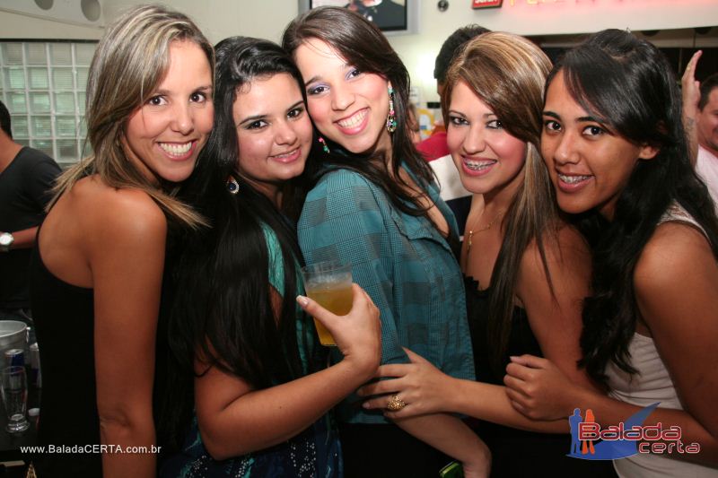 Balada: Fotos de Sexta na Plataforma do Choop na Cidade do Automovel - DF