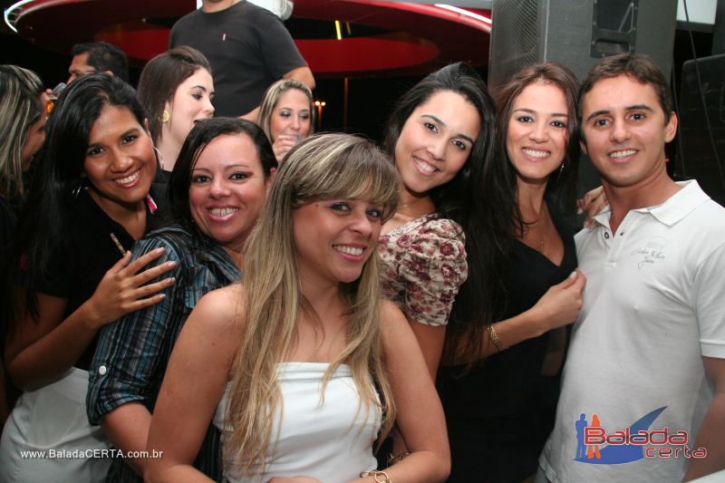 Balada: Fotos de Sexta na Plataforma do Choop na Cidade do Automovel - DF