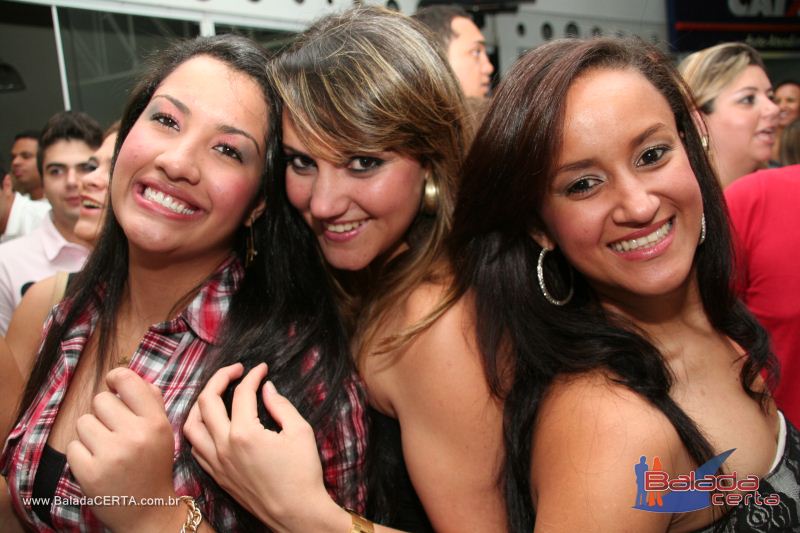 Balada: Fotos de Sexta na Plataforma do Choop na Cidade do Automovel - DF