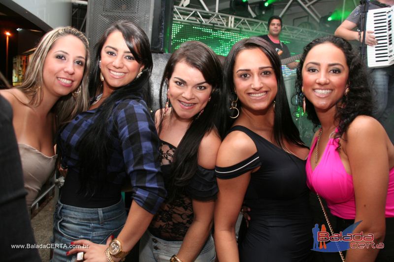 Balada: Fotos de Sexta na Plataforma do Choop na Cidade do Automovel - DF