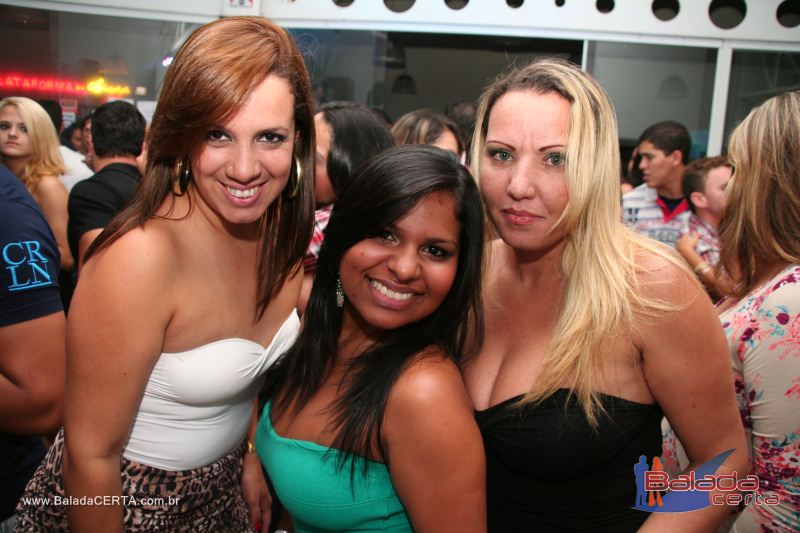 Balada: Fotos de Sexta na Plataforma do Choop na Cidade do Automovel - DF