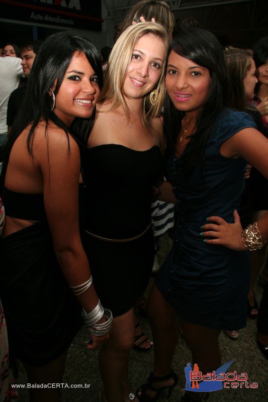 Balada: Fotos de Sexta na Plataforma do Choop na Cidade do Automovel - DF