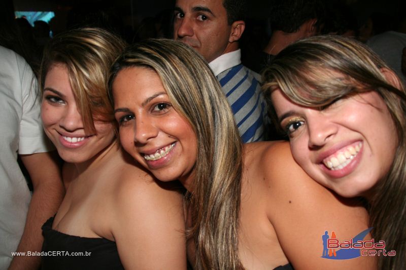 Balada: Fotos de Sexta na Plataforma do Choop na Cidade do Automovel - DF