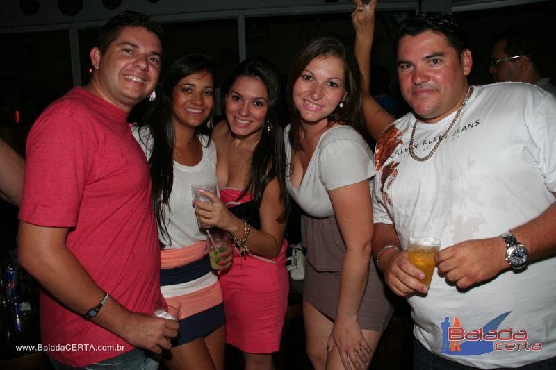 Balada: Fotos de Sexta na Plataforma do Choop na Cidade do Automovel - DF