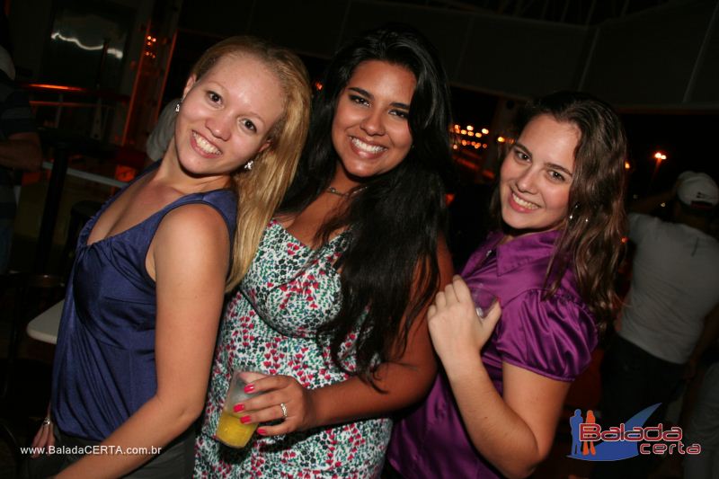 Balada: Fotos de Sexta na Plataforma do Choop na Cidade do Automovel - DF