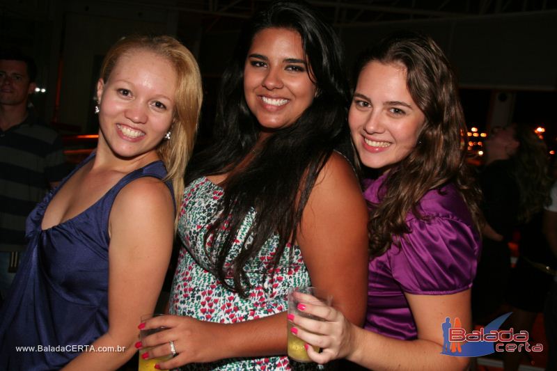 Balada: Fotos de Sexta na Plataforma do Choop na Cidade do Automovel - DF