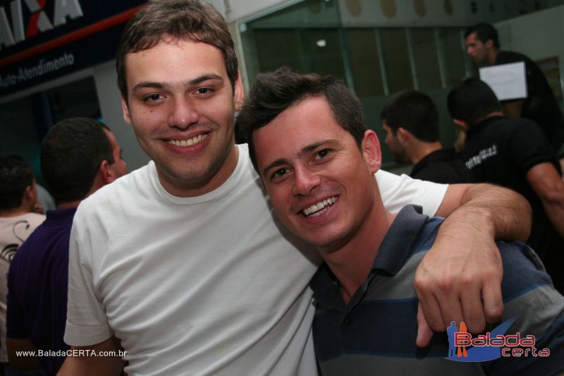 Balada: Fotos de Sexta na Plataforma do Choop na Cidade do Automovel - DF