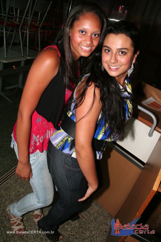 Balada: Fotos de Sexta na Plataforma do Choop na Cidade do Automovel - DF