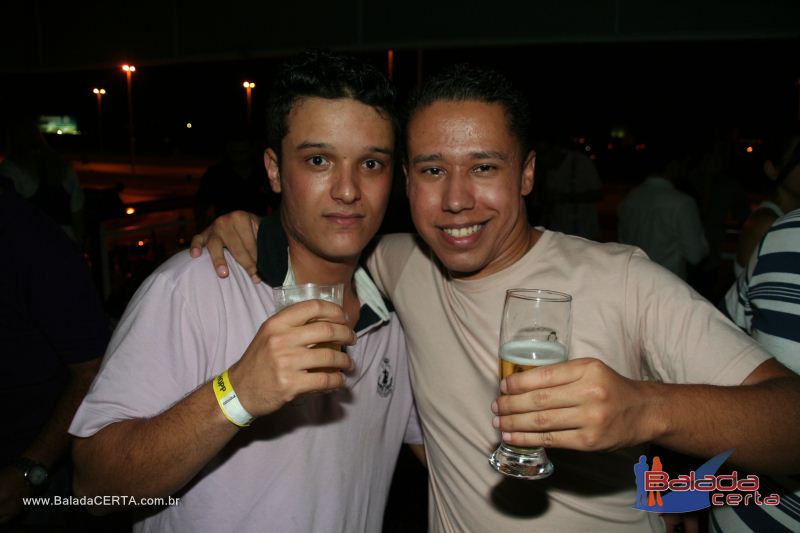 Balada: Fotos de Sexta na Plataforma do Choop na Cidade do Automovel - DF