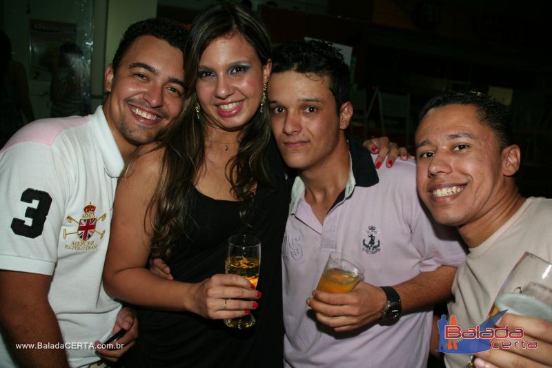 Balada: Fotos de Sexta na Plataforma do Choop na Cidade do Automovel - DF