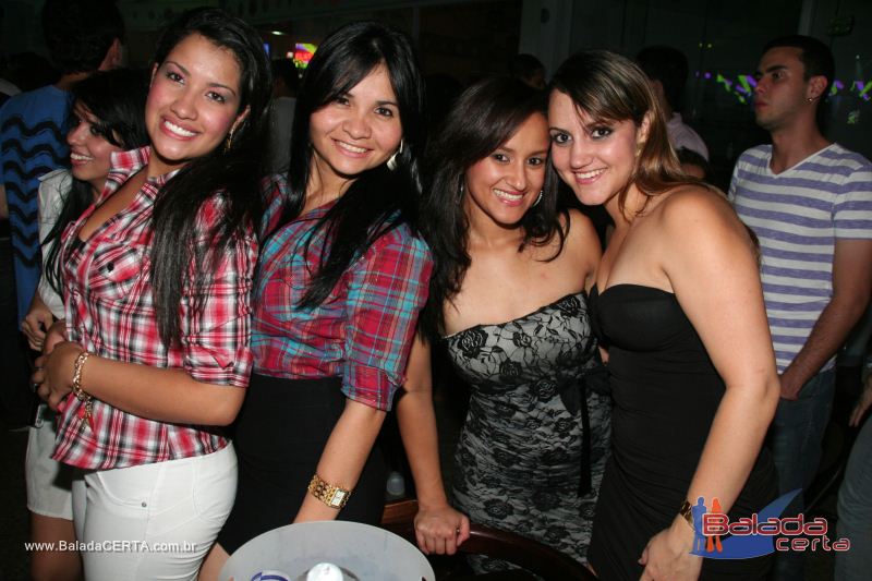 Balada: Fotos de Sexta na Plataforma do Choop na Cidade do Automovel - DF