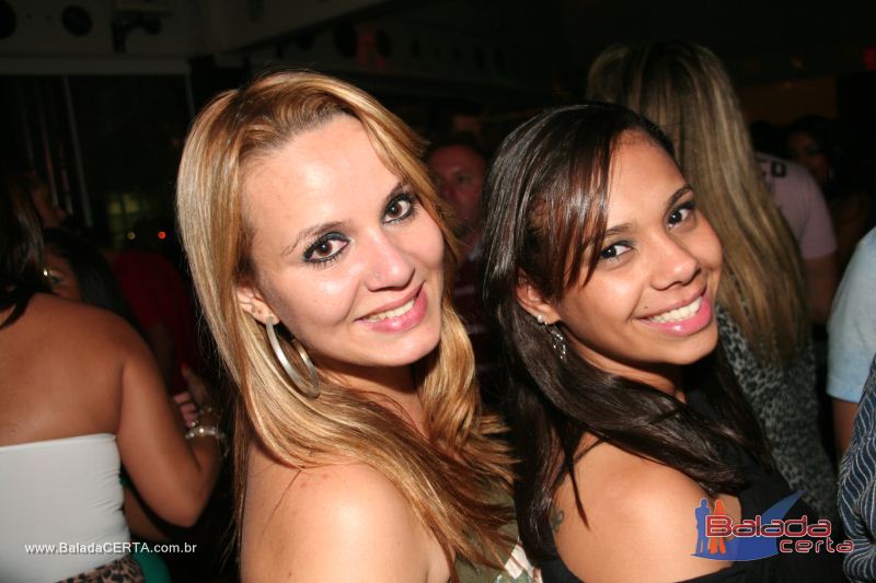 Balada: Fotos de Sexta na Plataforma do Choop na Cidade do Automovel - DF