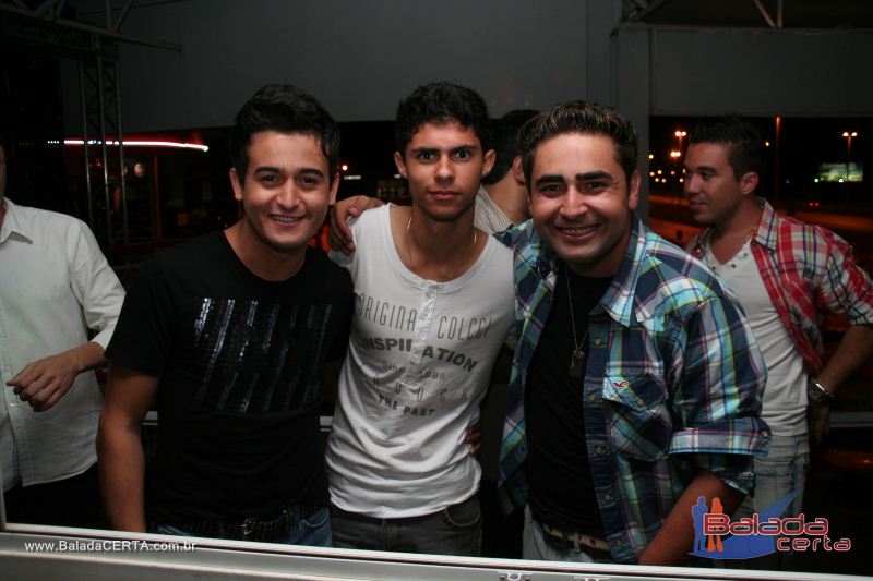 Balada: Fotos de Sexta na Plataforma do Choop na Cidade do Automovel - DF