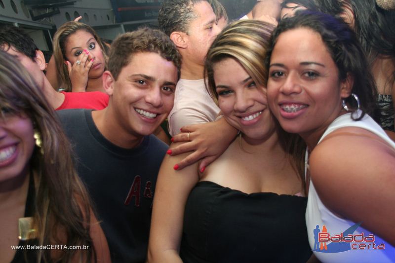 Balada: Fotos de Sexta na Plataforma do Choop na Cidade do Automovel - DF