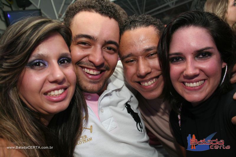 Balada: Fotos de Sexta na Plataforma do Choop na Cidade do Automovel - DF