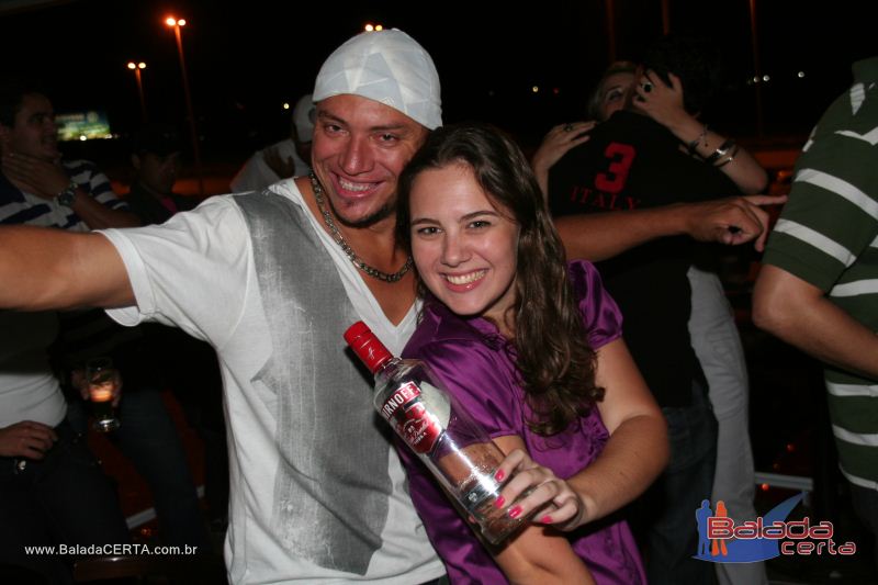 Balada: Fotos de Sexta na Plataforma do Choop na Cidade do Automovel - DF